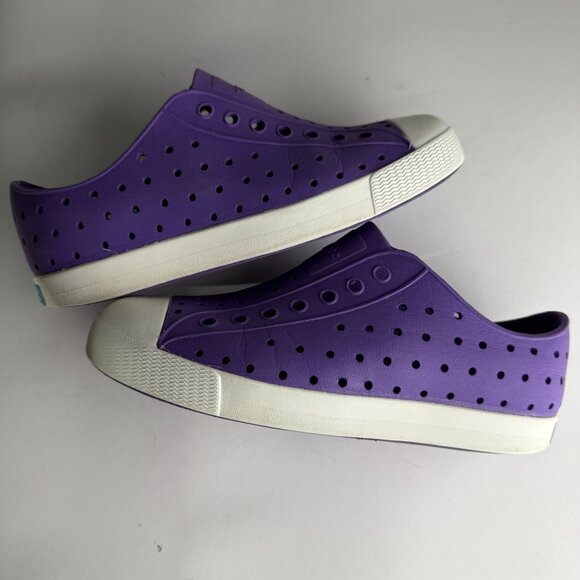 Native Jefferson Slip On Shoe Starfish Purple Shell White Big Kids Size J1 - Picture 4 of 7